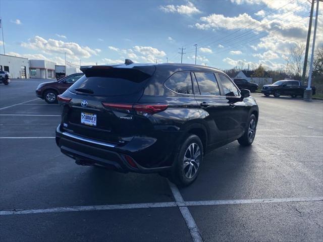 used 2023 Toyota Highlander Hybrid car, priced at $44,900