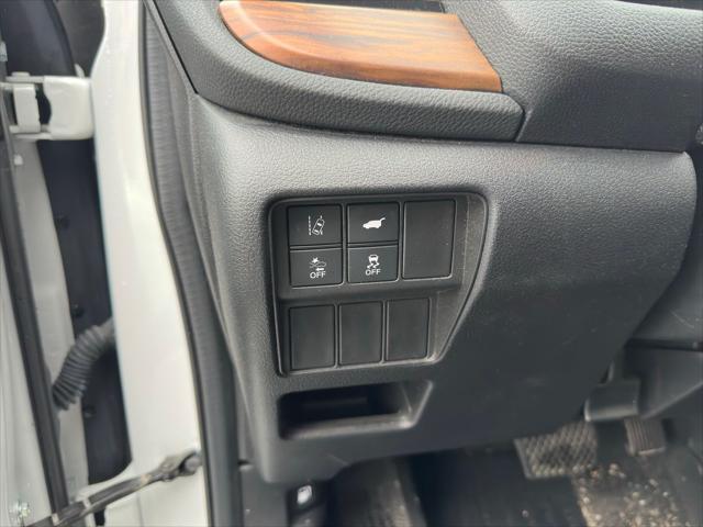 used 2021 Honda CR-V car, priced at $26,900