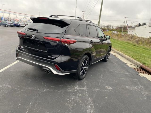 used 2022 Toyota Highlander car, priced at $38,800