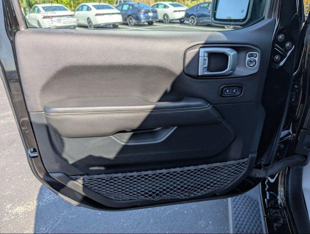 used 2020 Jeep Wrangler Unlimited car, priced at $25,900