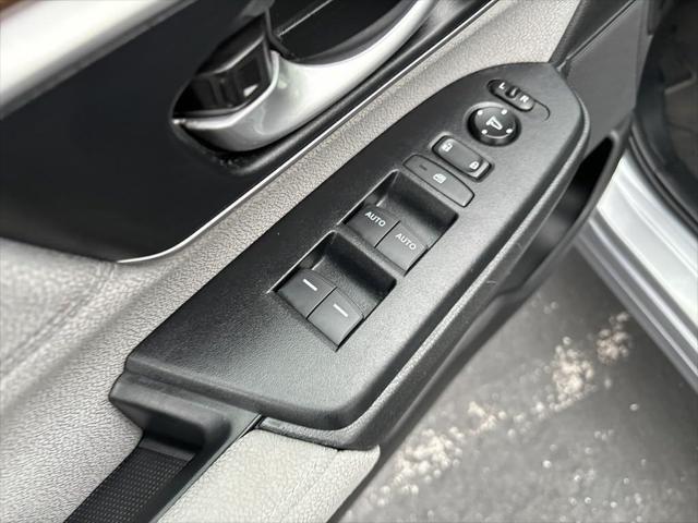 used 2021 Honda CR-V car, priced at $25,900