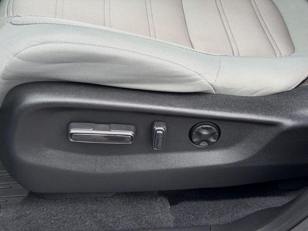 used 2021 Honda CR-V car, priced at $25,900