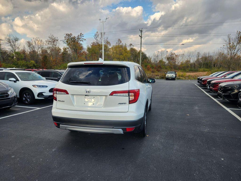 used 2021 Honda Pilot car, priced at $21,900