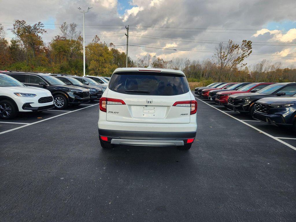 used 2021 Honda Pilot car, priced at $21,900