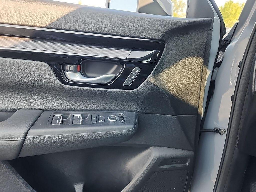 used 2023 Honda CR-V car, priced at $33,400