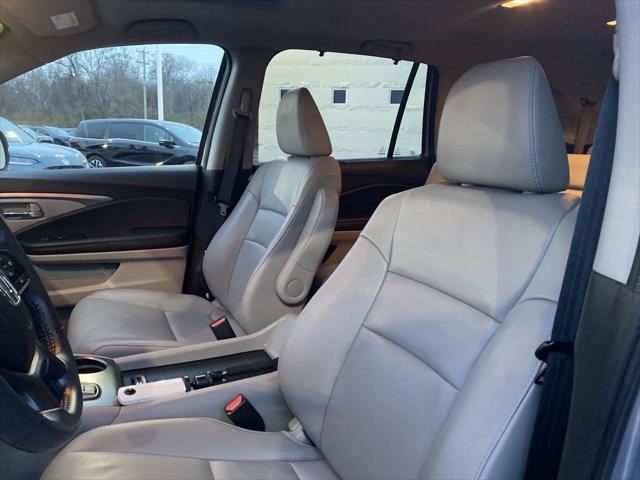 used 2022 Honda Pilot car, priced at $29,900