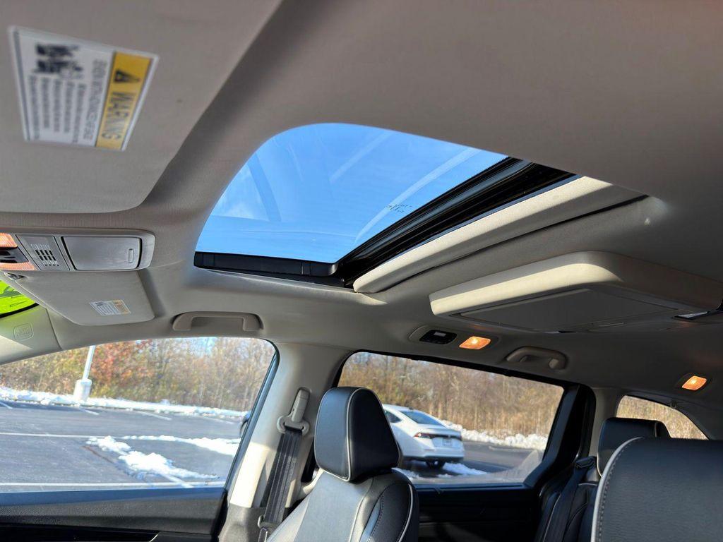 used 2025 Honda Odyssey car, priced at $43,400