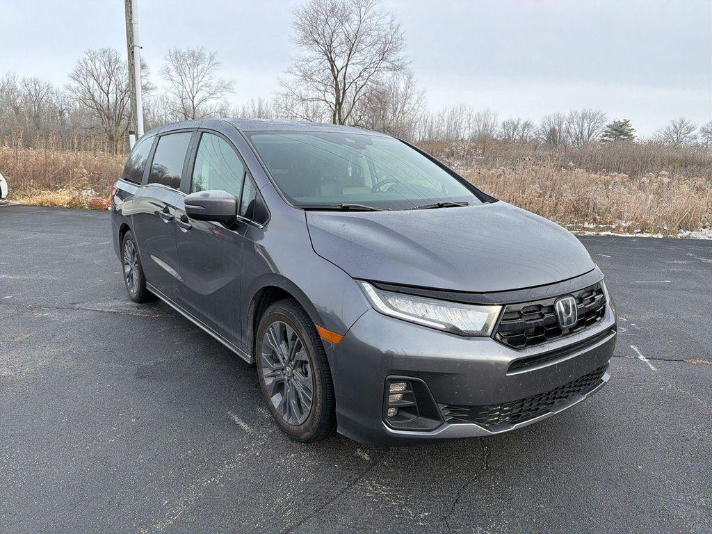 used 2025 Honda Odyssey car, priced at $43,400
