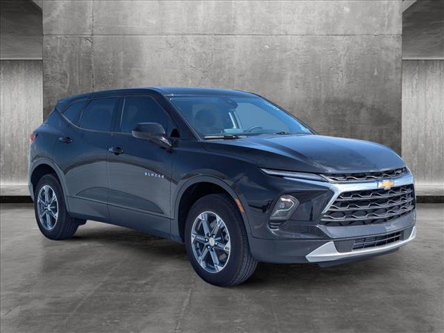 new 2025 Chevrolet Blazer car, priced at $32,879