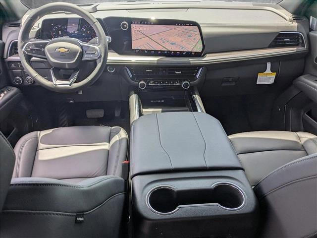 new 2025 Chevrolet Suburban car, priced at $72,675