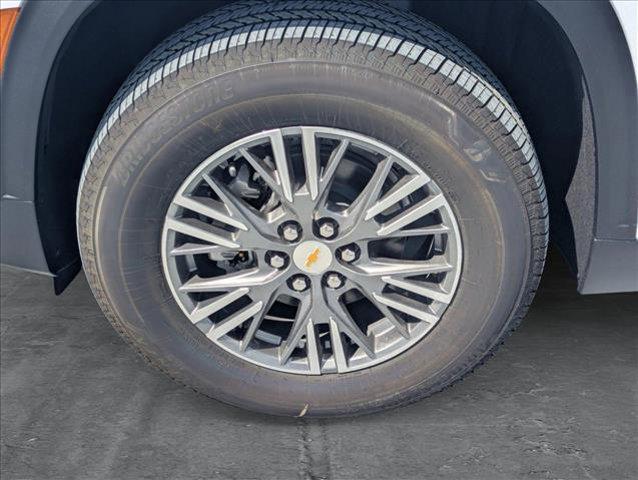 new 2025 Chevrolet Traverse car, priced at $40,637