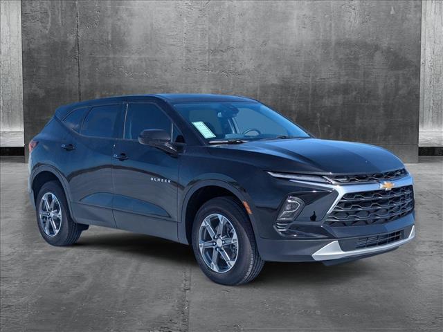 new 2025 Chevrolet Blazer car, priced at $31,795