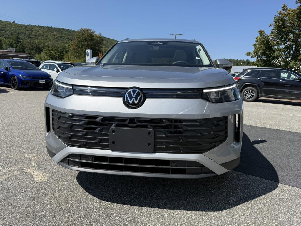 new 2025 Volkswagen Tiguan car, priced at $35,110