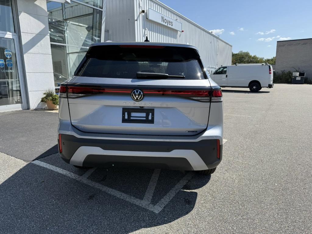 new 2025 Volkswagen Tiguan car, priced at $35,110
