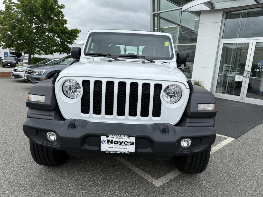 used 2021 Jeep Gladiator car, priced at $28,995