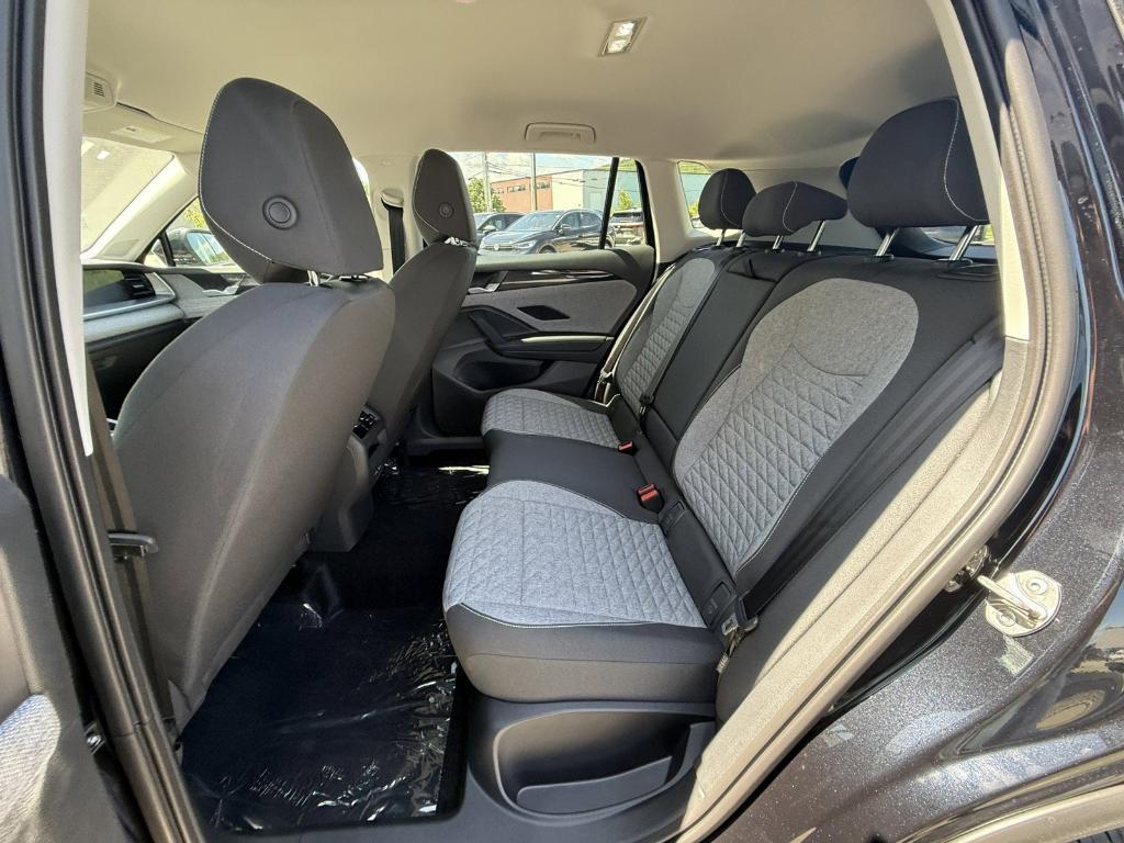 new 2025 Volkswagen Tiguan car, priced at $30,360