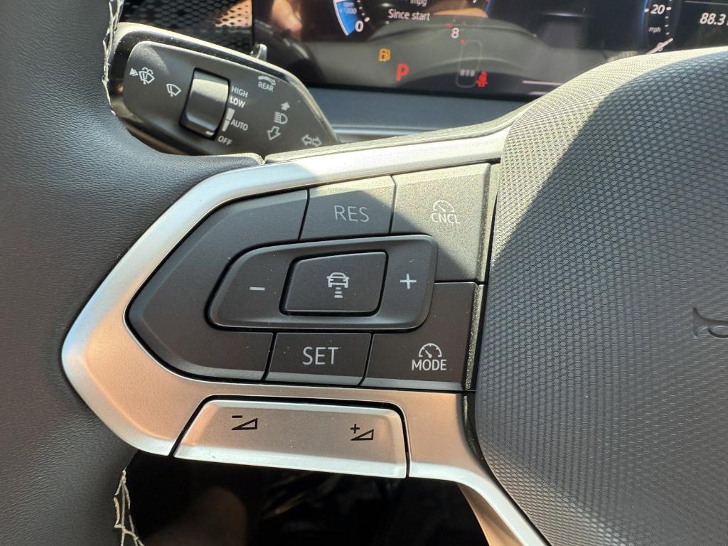 new 2025 Volkswagen Tiguan car, priced at $30,360