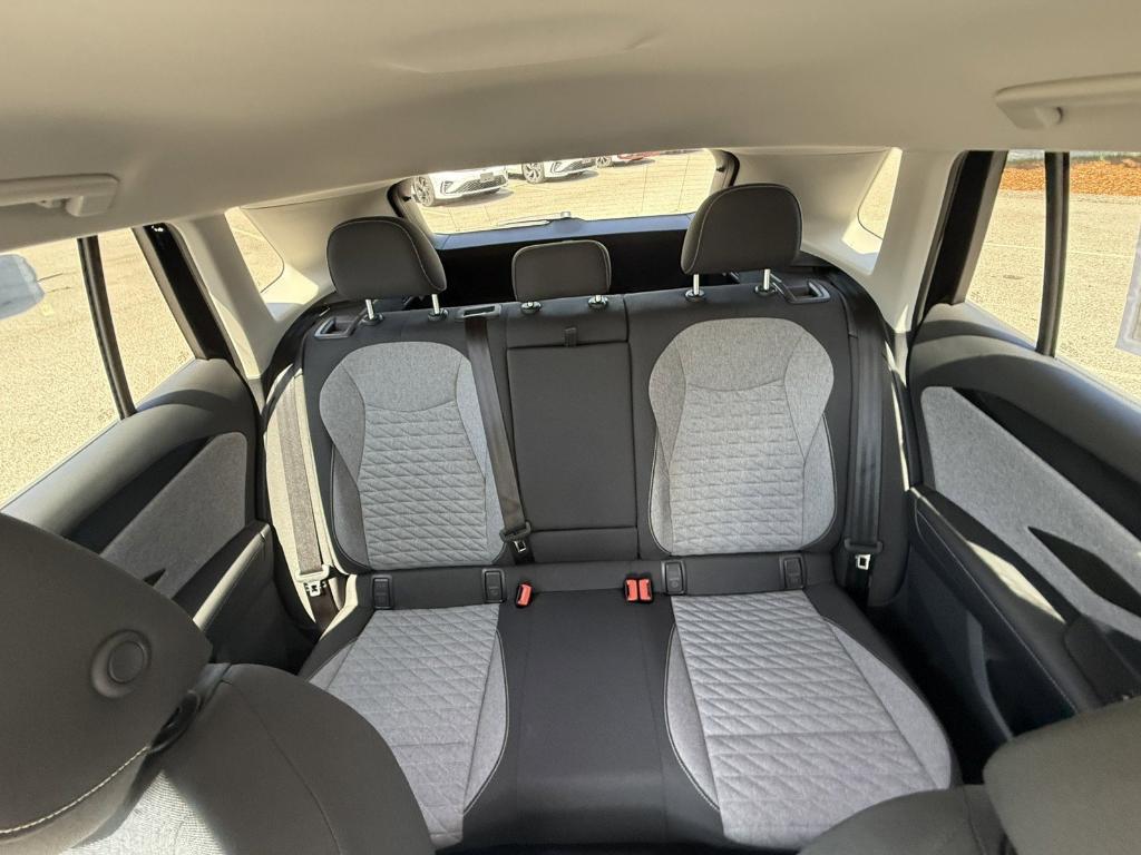 new 2025 Volkswagen Tiguan car, priced at $30,360