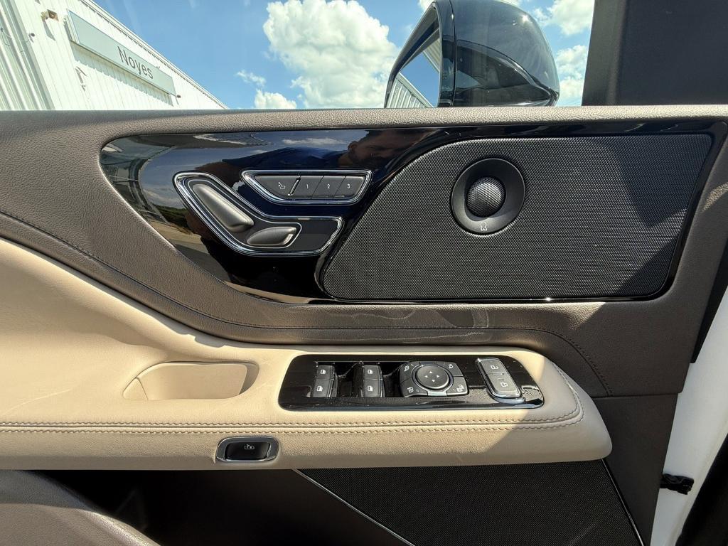 used 2023 Lincoln Aviator car, priced at $49,995