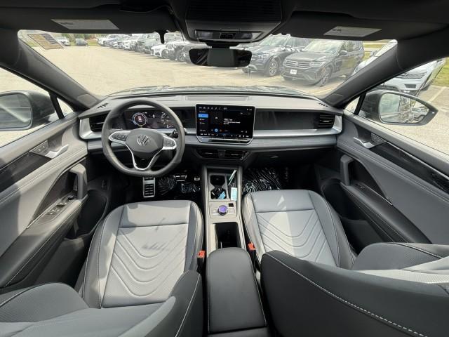 new 2025 Volkswagen Tiguan car, priced at $37,070