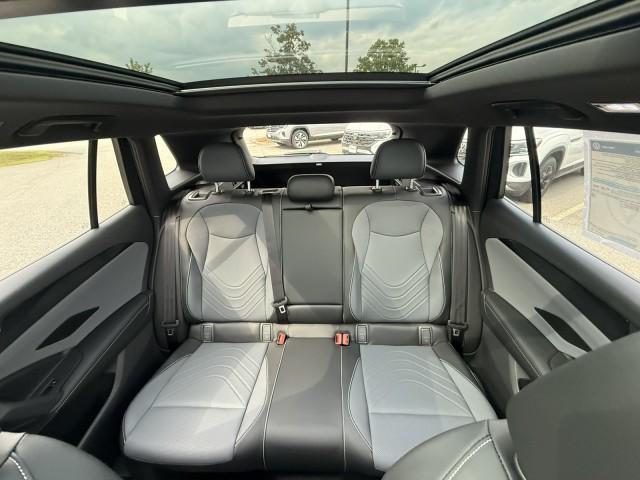 new 2025 Volkswagen Tiguan car, priced at $37,070