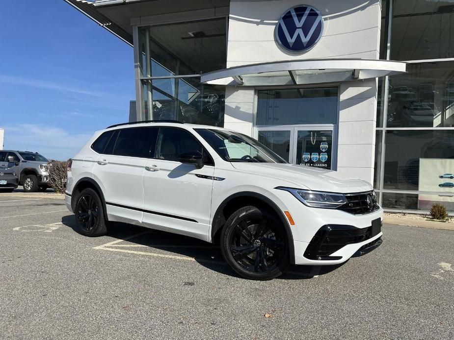 new 2024 Volkswagen Tiguan car, priced at $33,979