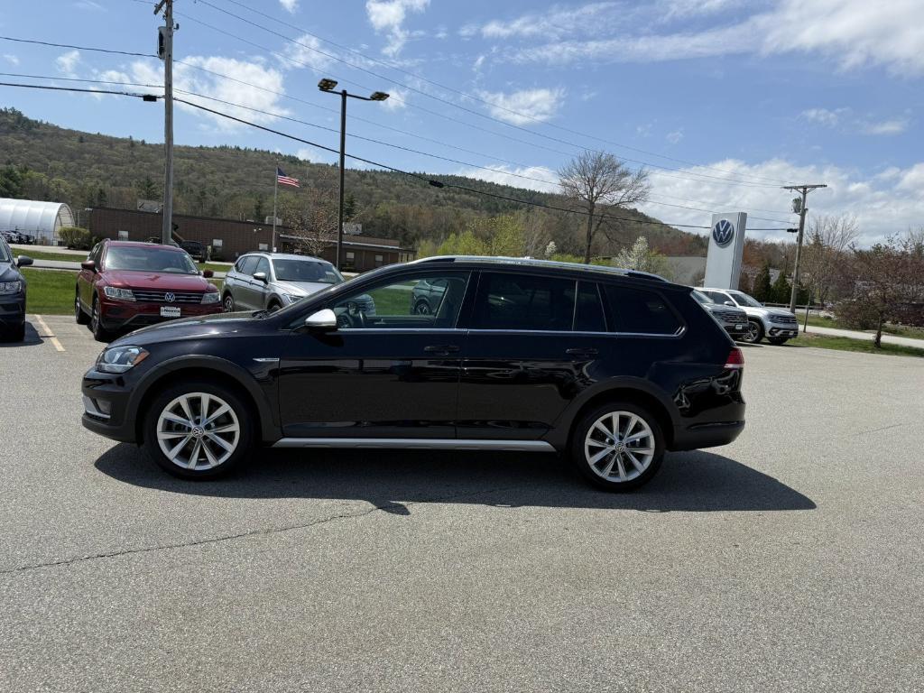 used 2018 Volkswagen Golf Alltrack car, priced at $22,495