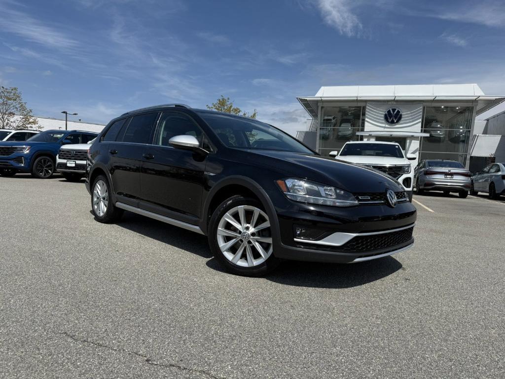 used 2018 Volkswagen Golf Alltrack car, priced at $22,495