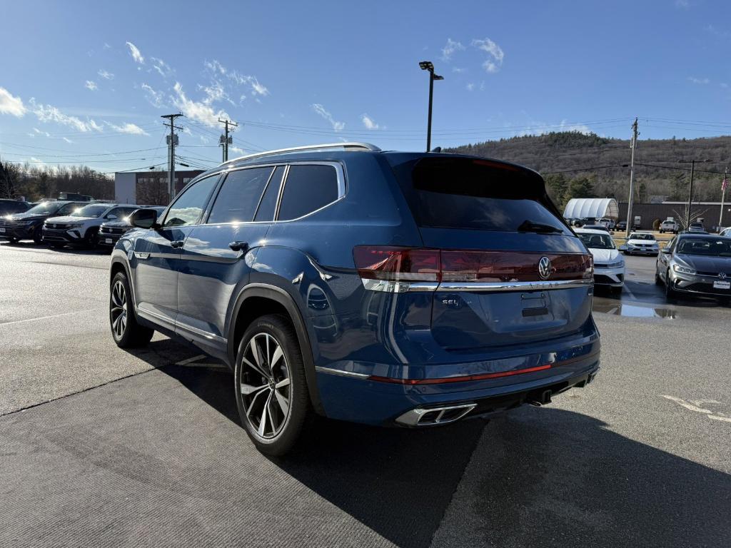 new 2025 Volkswagen Atlas car, priced at $52,536