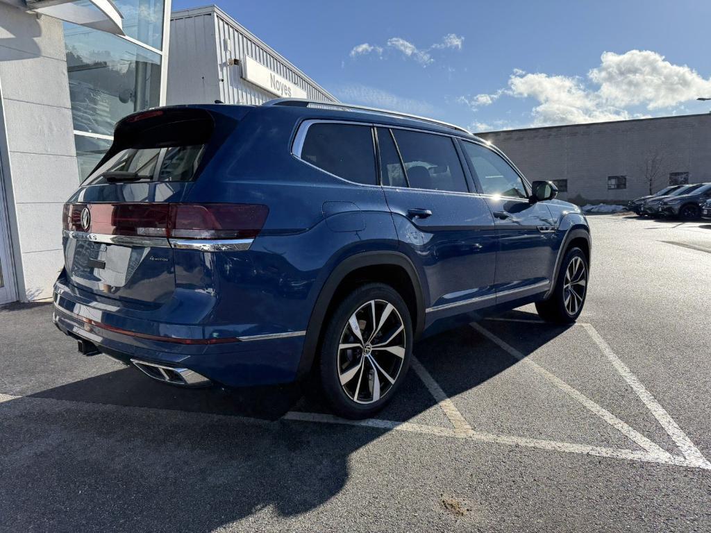 new 2025 Volkswagen Atlas car, priced at $52,536