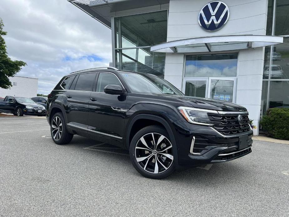 new 2024 Volkswagen Atlas car, priced at $48,709