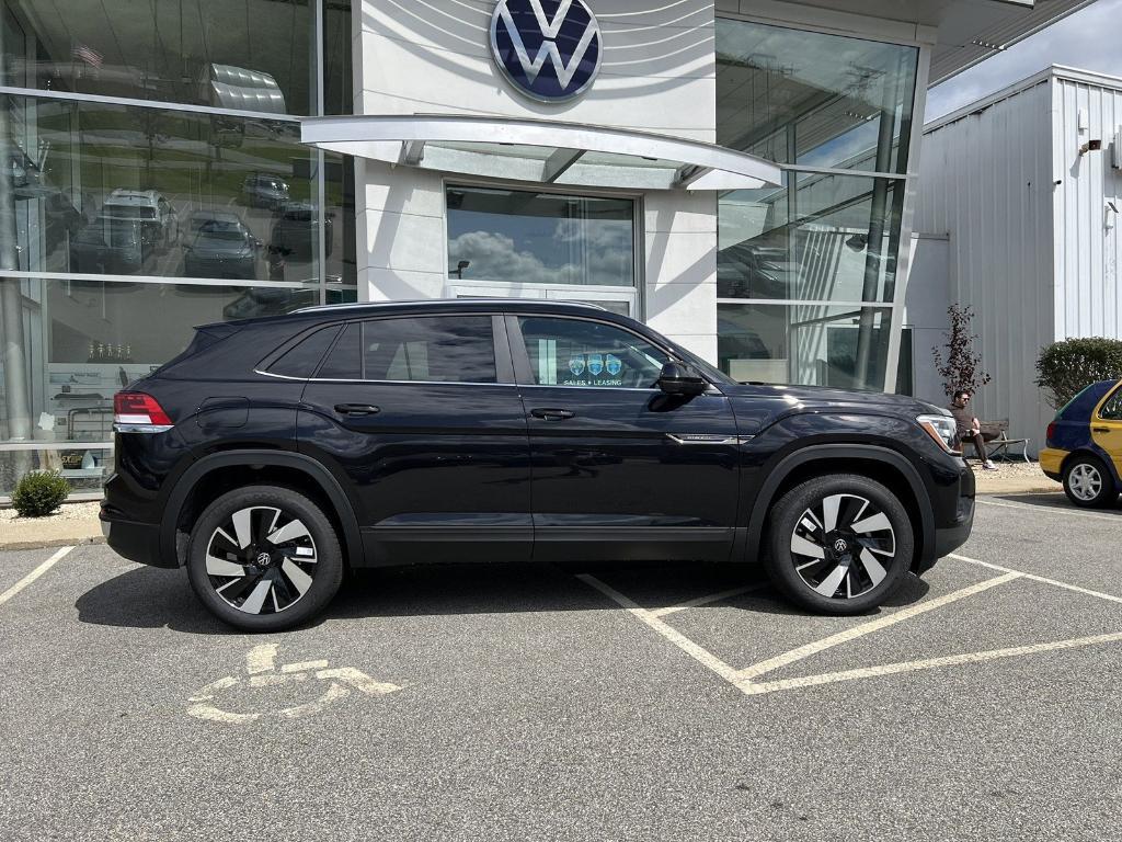 new 2024 Volkswagen Atlas Cross Sport car, priced at $39,741