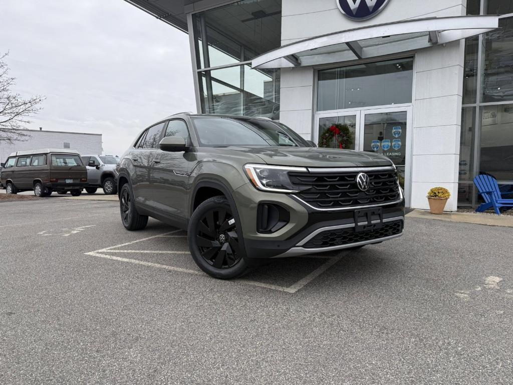 new 2026 Volkswagen Atlas Cross Sport car, priced at $46,417