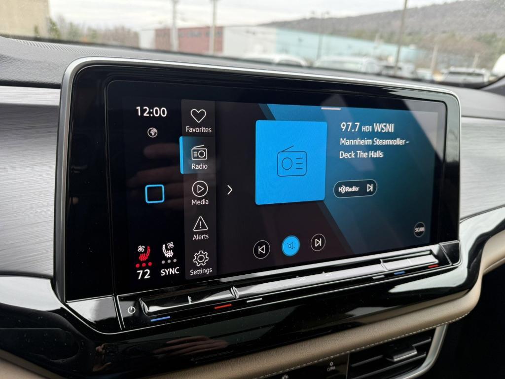 new 2026 Volkswagen Atlas Cross Sport car, priced at $46,417