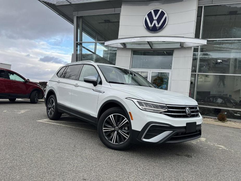 new 2024 Volkswagen Tiguan car, priced at $31,756