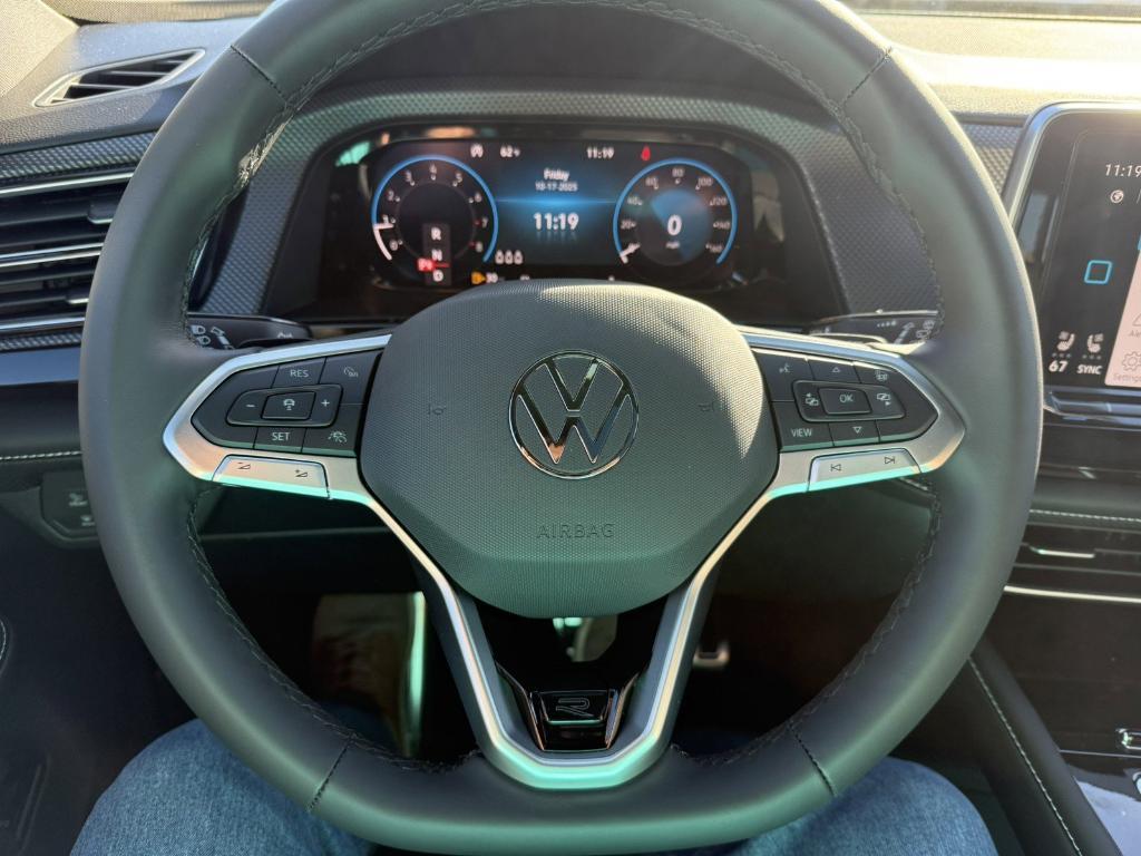 new 2026 Volkswagen Atlas Cross Sport car, priced at $50,697