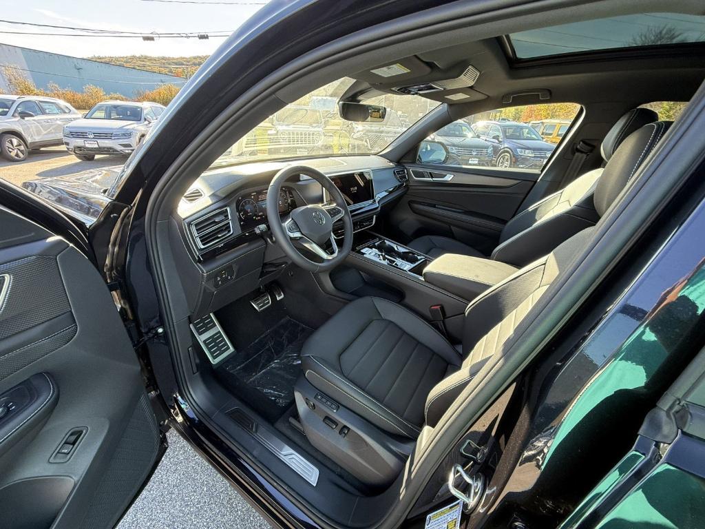 new 2026 Volkswagen Atlas Cross Sport car, priced at $50,697