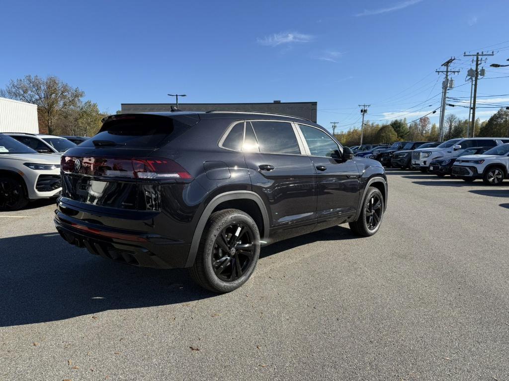 new 2026 Volkswagen Atlas Cross Sport car, priced at $50,697