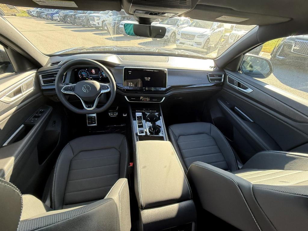 new 2026 Volkswagen Atlas Cross Sport car, priced at $50,697