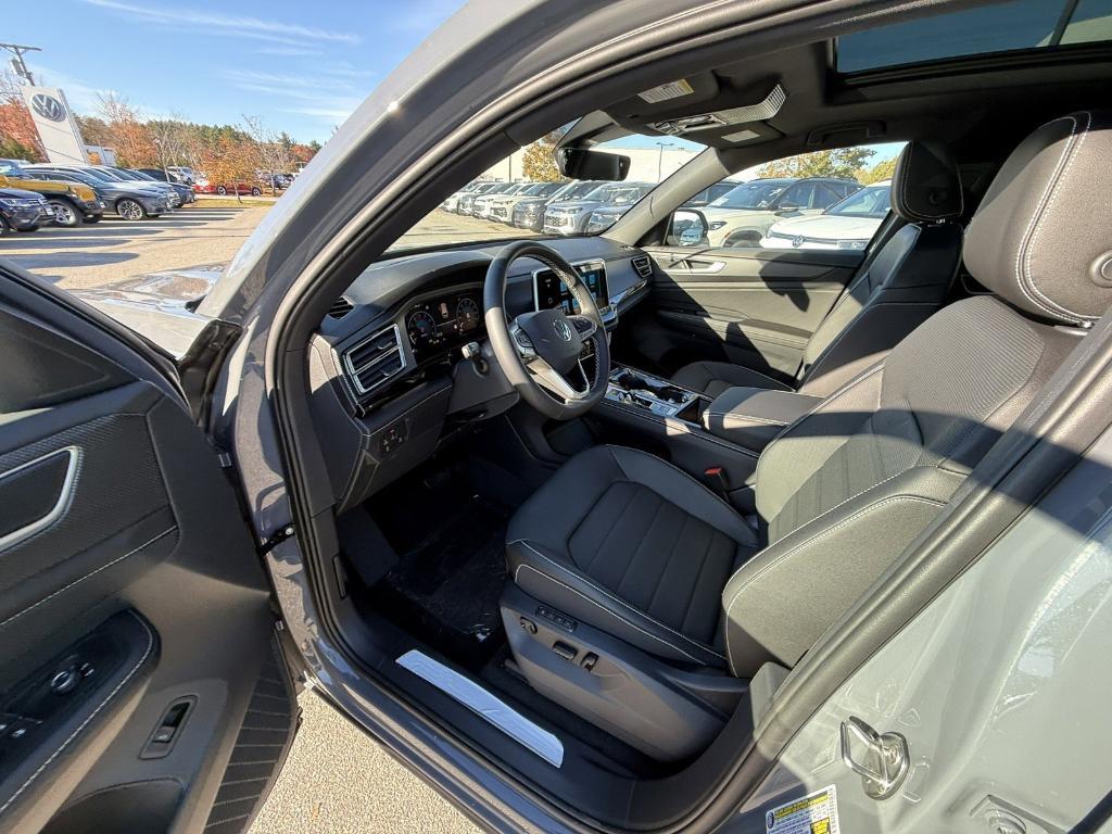 new 2026 Volkswagen Atlas Cross Sport car, priced at $49,067