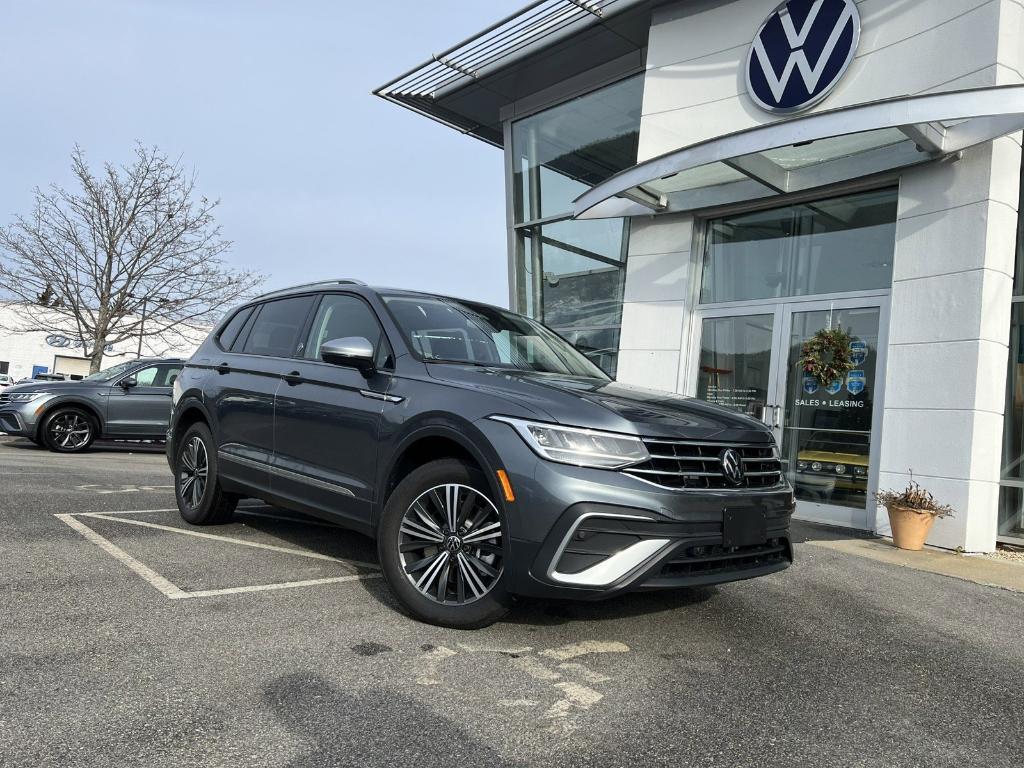 new 2024 Volkswagen Tiguan car, priced at $31,756