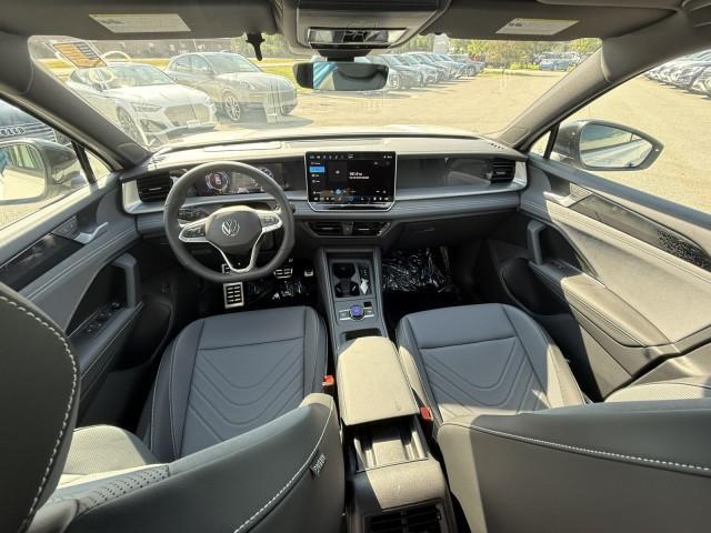 new 2025 Volkswagen Tiguan car, priced at $37,343