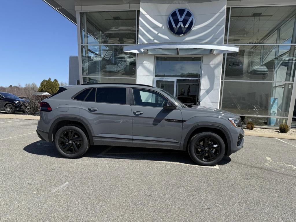new 2025 Volkswagen Atlas Cross Sport car, priced at $49,231