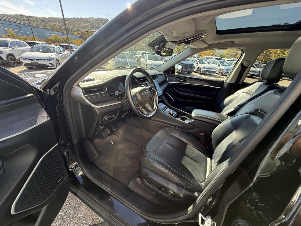 used 2021 Jeep Grand Cherokee L car, priced at $26,995