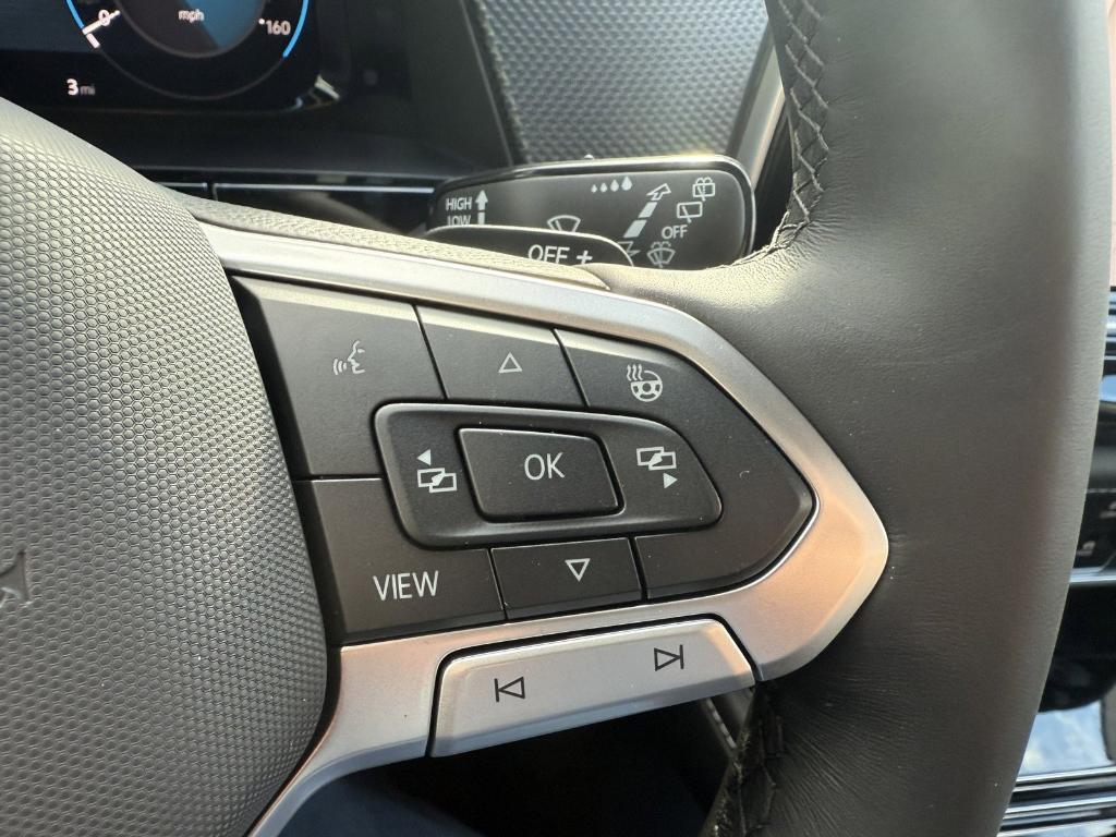 new 2026 Volkswagen Atlas Cross Sport car, priced at $51,217