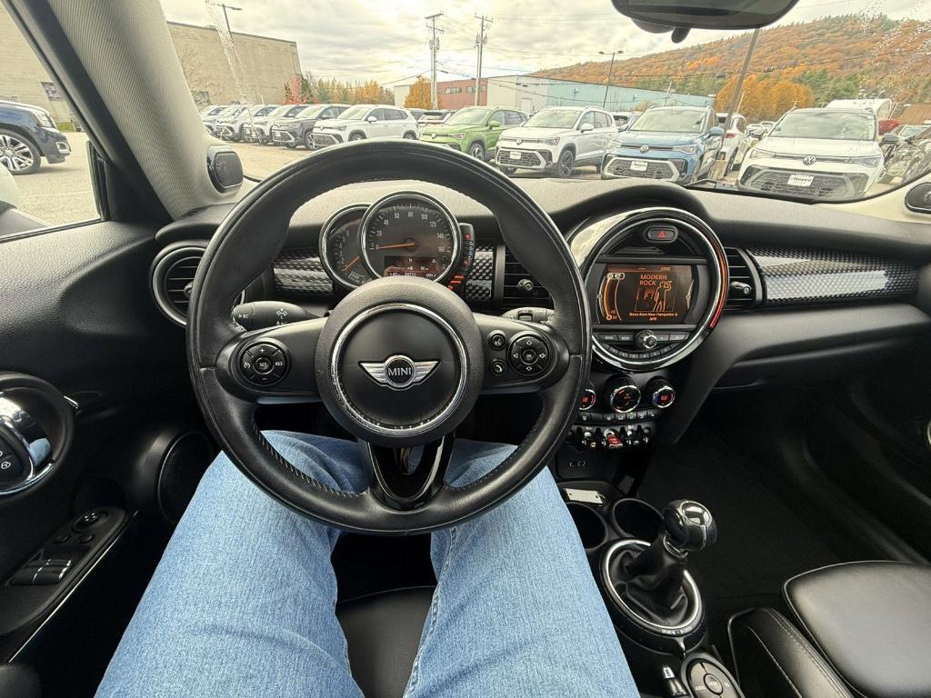 used 2015 MINI Hardtop car, priced at $11,995