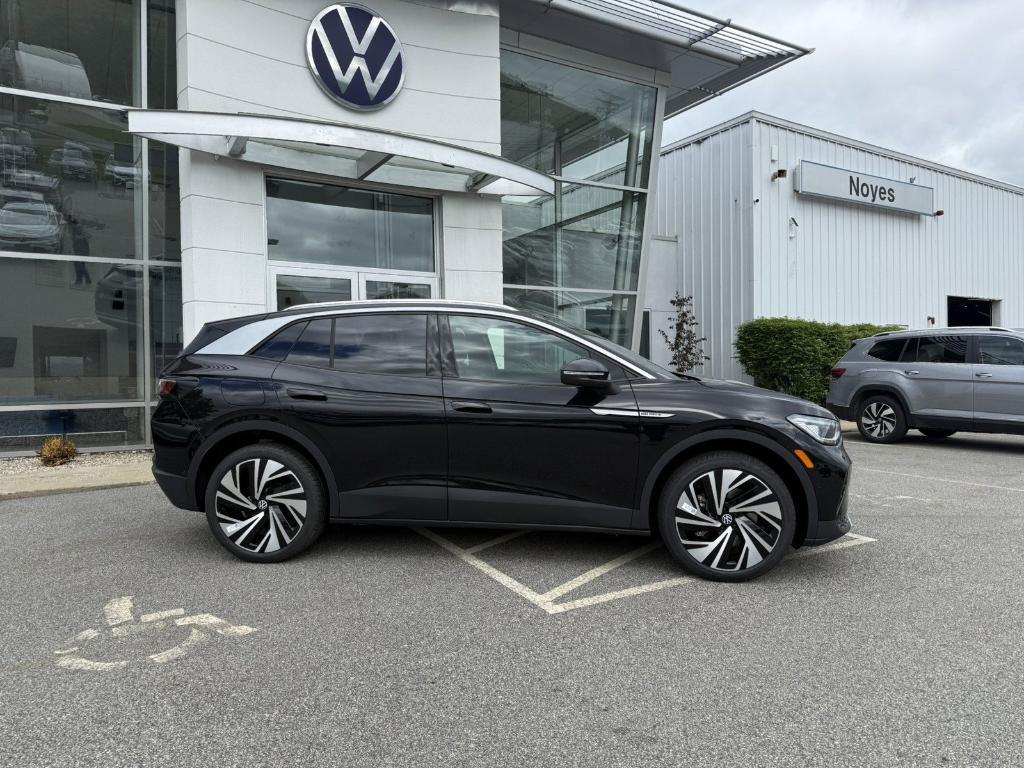new 2025 Volkswagen ID.4 car, priced at $52,516