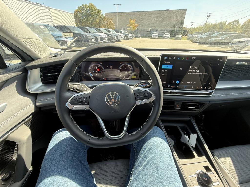 new 2025 Volkswagen Tiguan car, priced at $35,732