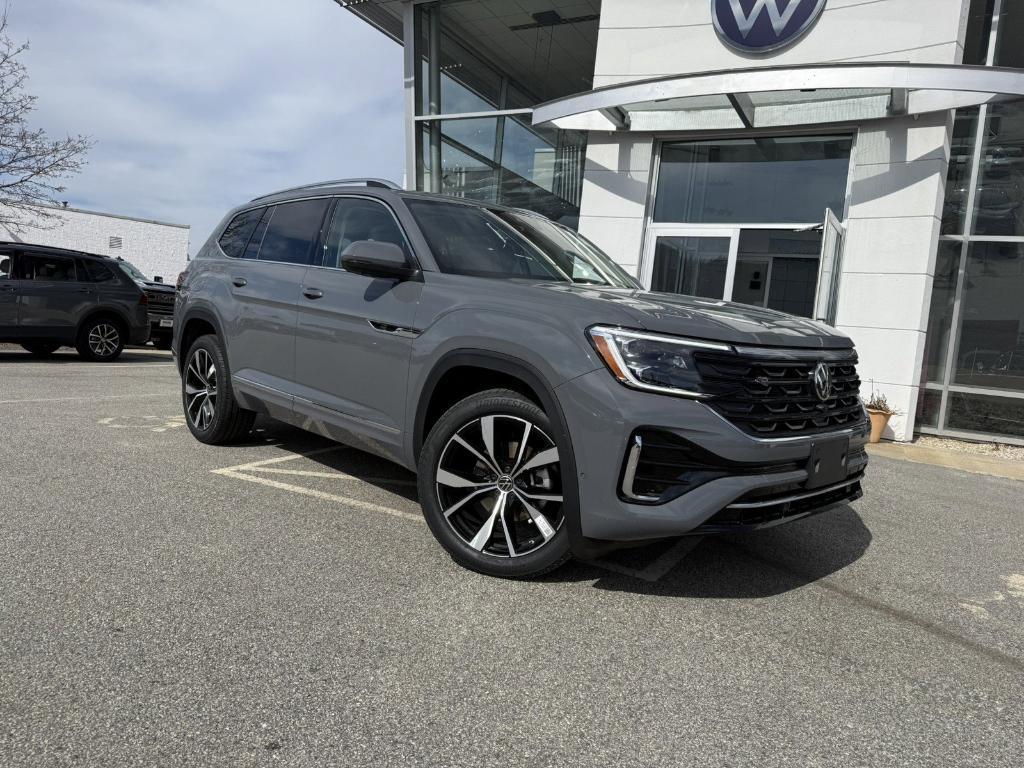 new 2025 Volkswagen Atlas car, priced at $52,991