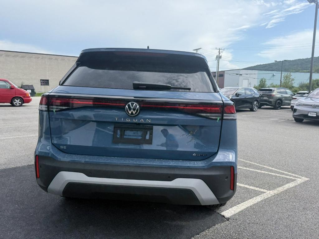 new 2025 Volkswagen Tiguan car, priced at $35,805